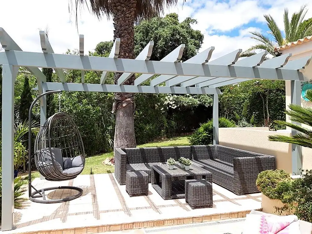 Pergolas & Cabanas